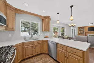 2536 W Crimson Ct S, Taylorsville, UT 84129 - Photo 15