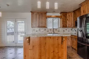 2611 N 1600 E, Layton, UT 84040 - Photo 11