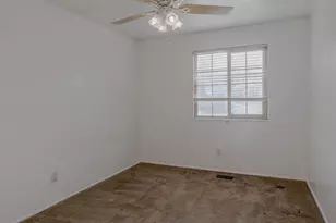 2611 N 1600 E, Layton, UT 84040 - Photo 25