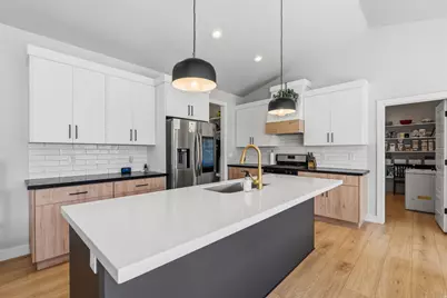 3577 S Garibaldi Way, Saratoga Springs, UT 84045 - Photo 15