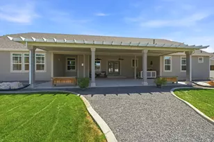 278 E Larsen Ln, Harrisville, UT 84404 - Photo 39