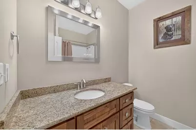 278 E Larsen Ln, Harrisville, UT 84404 - Photo 15