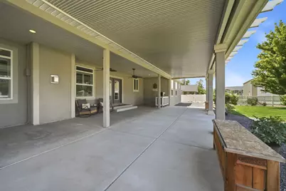 278 E Larsen Ln, Harrisville, UT 84404 - Photo 37