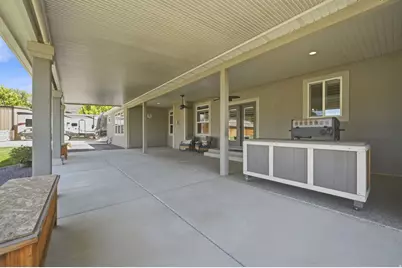 278 E Larsen Ln, Harrisville, UT 84404 - Photo 37