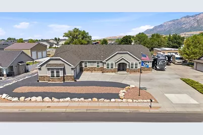 278 E Larsen Ln, Harrisville, UT 84404 - Photo 1
