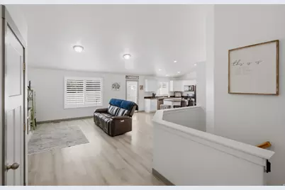 7245 W Silhouette Ln S, West Jordan, UT 84081 - Photo 11