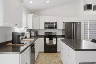 7245 W Silhouette Ln S, West Jordan, UT 84081 - Photo 21