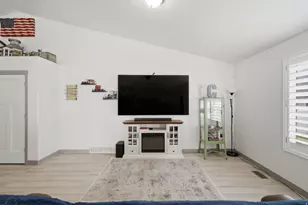 7245 W Silhouette Ln S, West Jordan, UT 84081 - Photo 15