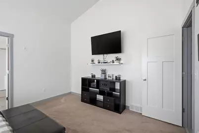 7245 W Silhouette Ln S, West Jordan, UT 84081 - Photo 33
