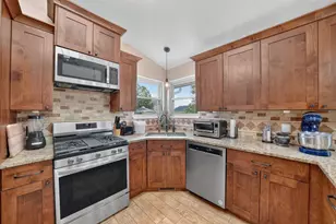 953 N 1430 E, Tooele, UT 84074 - Photo 13