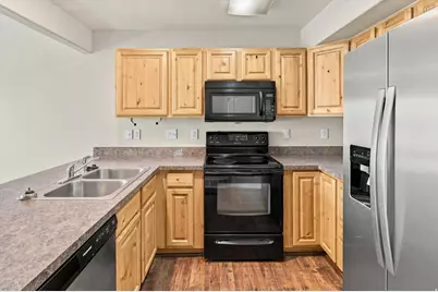 445 E 475 N, Ogden, UT 84404 - Photo 5