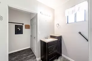 527 N Main St, Hurricane, UT 84737 - Photo 7