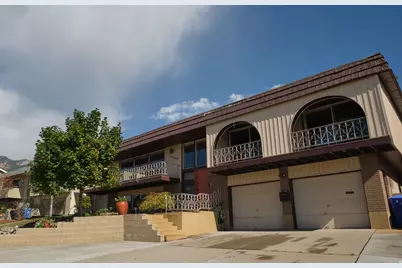 2546 E Campus Dr, Cottonwood Heights, UT 84121 - Photo 5