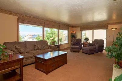 2546 E Campus Dr, Cottonwood Heights, UT 84121 - Photo 9