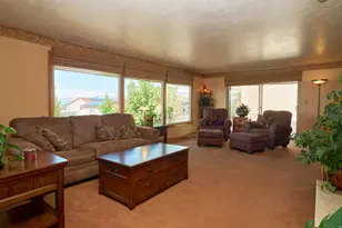 2546 E Campus Dr, Cottonwood Heights, UT 84121 - Photo 9