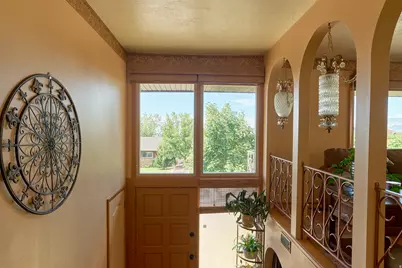 2546 E Campus Dr, Cottonwood Heights, UT 84121 - Photo 11