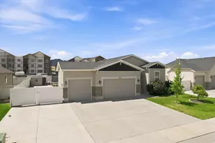 9572 S Lea Heather Way, West Jordan, UT 84081 - Photo 39