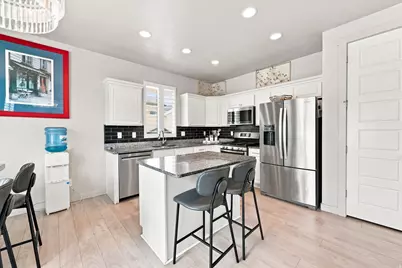 9572 S Lea Heather Way, West Jordan, UT 84081 - Photo 7
