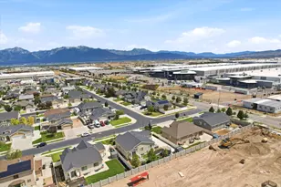 9572 S Lea Heather Way, West Jordan, UT 84081 - Photo 35