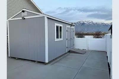 364 N 775 E, Tremonton, UT 84337 - Photo 17