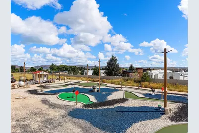 220 W 10 St S, Garden City, UT 84028 - Photo 13