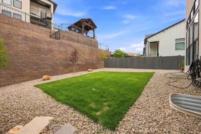 1874 W Oakridge Dr N, Lehi, UT 84043 - Photo 45