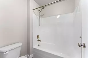 8704 N Pebble Aly, Eagle Mountain, UT 84005 - Photo 23