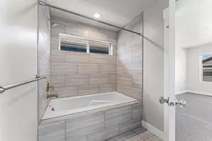 8704 N Pebble Aly, Eagle Mountain, UT 84005 - Photo 21