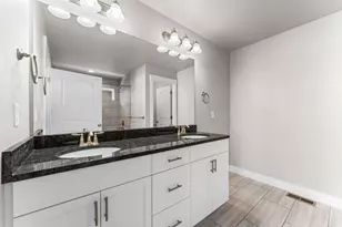 8704 N Pebble Aly, Eagle Mountain, UT 84005 - Photo 17