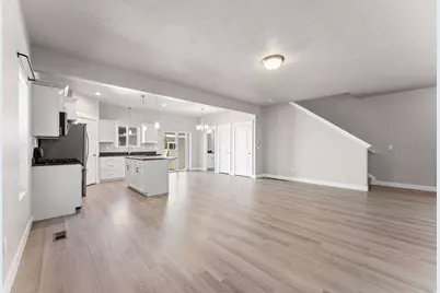 8704 N Pebble Aly, Eagle Mountain, UT 84005 - Photo 3