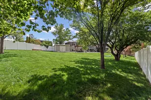 9633 S Sleepy Hollow Cir, Sandy, UT 84094 - Photo 33