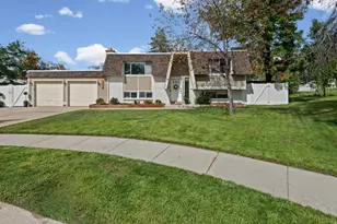 9633 S Sleepy Hollow Cir, Sandy, UT 84094 - Photo 1