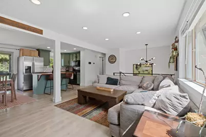 9633 S Sleepy Hollow Cir, Sandy, UT 84094 - Photo 7