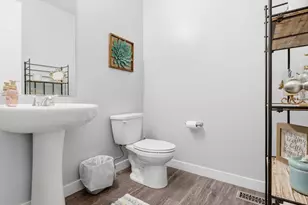 1534 E 3225 N, Layton, UT 84040 - Photo 21