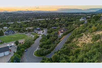 3203 E Fernwood Dr, Layton, UT 84040 - Photo 81