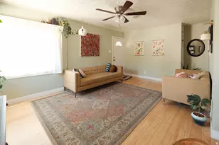 153 S Lakeview Dr, Clearfield, UT 84015 - Photo 11