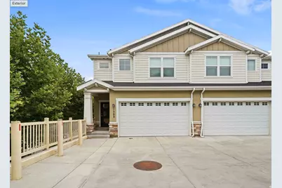 1303 E Weyburn Ln, Holladay, UT 84117 - Photo 3