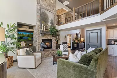 560 S 8600 E, Huntsville, UT 84317 - Photo 9