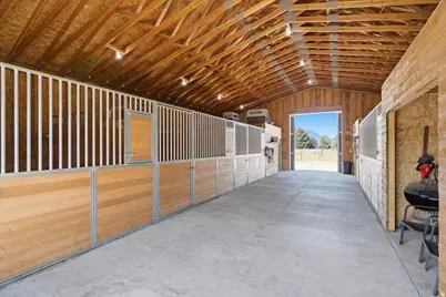 560 S 8600 E, Huntsville, UT 84317 - Photo 57