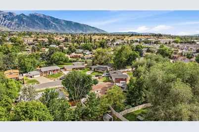 1445 E Blue Grass Cir, Cottonwood Heights, UT 84121 - Photo 29
