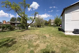 9640 S Flint Dr, Sandy, UT 84094 - Photo 11