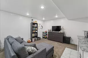 1752 N Festive Wy, Saratoga Springs, UT 84045 - Photo 19