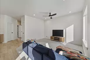 1752 N Festive Wy, Saratoga Springs, UT 84045 - Photo 3
