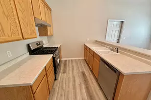 7304 S Geralee Ln, West Jordan, UT 84084 - Photo 9