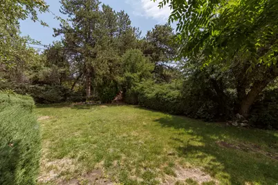 1706 E 6670 S, Cottonwood Heights, UT 84121 - Photo 37
