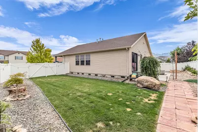 915 N Opal Ln, Tooele, UT 84074 - Photo 27