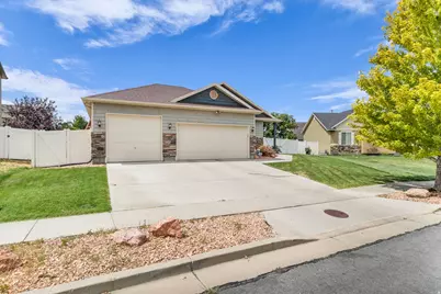 915 N Opal Ln, Tooele, UT 84074 - Photo 33