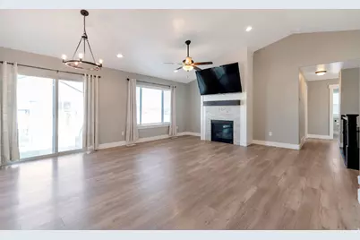 296 S Virginia Ln, Grantsville, UT 84029 - Photo 9