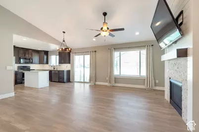 296 S Virginia Ln, Grantsville, UT 84029 - Photo 5