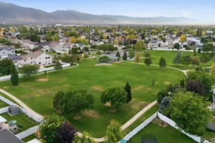 603 E 2050 S, Clearfield, UT 84015 - Photo 33